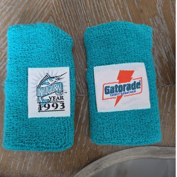 2 - VINTAGE 1993 FLORIDA MARLINS GATORADE INAUGURAL SEASON YEAR SWEAT WRIST BAND - Picture 1 of 11